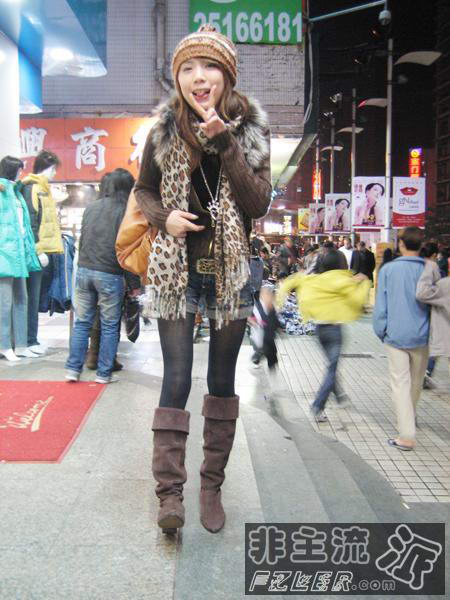 京城街头俏丽MM的装扮