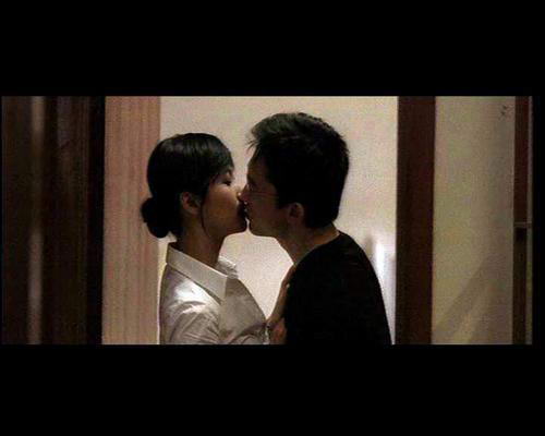 梁朝伟连环亲吻徐静蕾破纪录(组图)