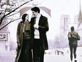 小心：孤男寡女最易滥情的四时刻