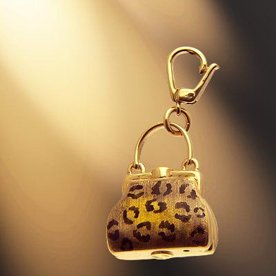 周生生豹纹钥匙扣 野性奢华感十足