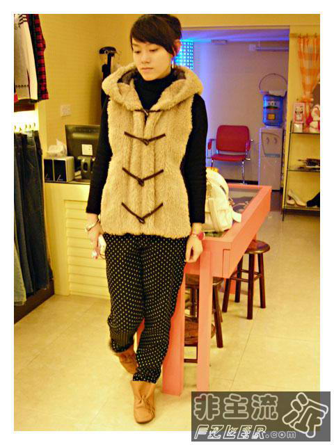 京城街头俏丽MM的装扮