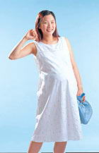 准妈妈孕期仰泳可增强体质(图)