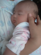 妈妈胀奶的五种解决方式(图)