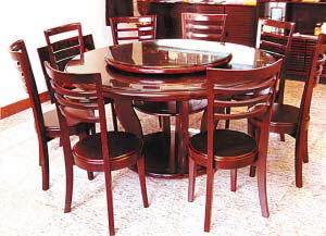 不同材质的餐桌 增食欲促健康组图