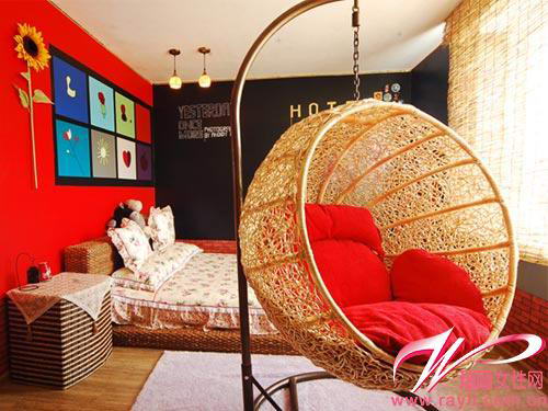 极品居室红色演绎秋冬精彩(图)