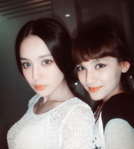 北京电影学院美女与周冬雨争校花(图)