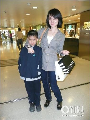 北京街拍MM裙装打扮