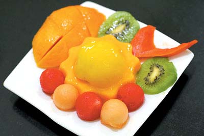 捞出水果的秋滋味(组图)