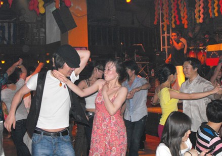 北京最HIGH夜店性感现场照片揭秘