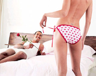 甜蜜"性爱大餐"日日都过情人节