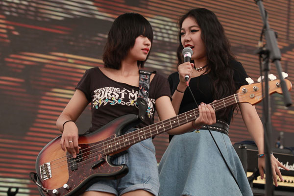 第二节动漫北京音乐节美女漫迷火热开唱(图)