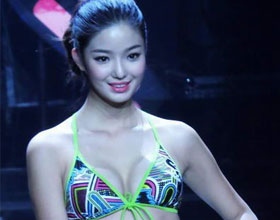 北京16岁女孩欧阳静夺模特之星桂冠