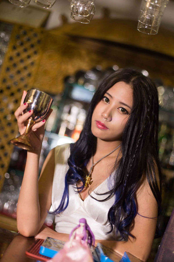 北京圣斗士餐厅雅典娜女神成服务员