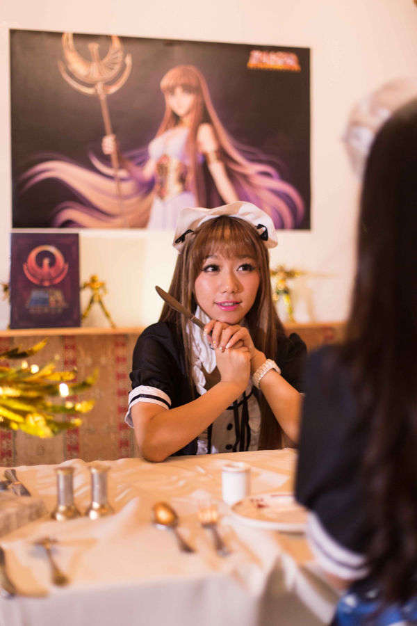 北京圣斗士餐厅雅典娜女神成服务员