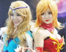 北京动漫展现场性感火辣showgirl(图)