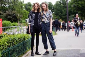 这撞脸又撞衫，今年时尚网红市场流行双胞胎穿搭