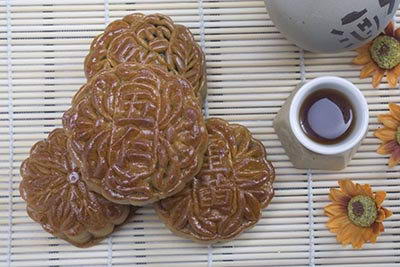 中秋佳节吃月饼讲究多