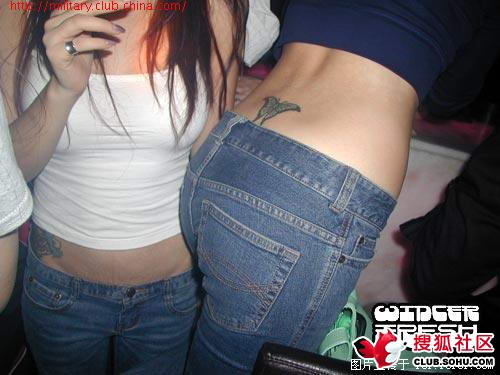 深夜北京三里屯酒吧里疯狂一幕