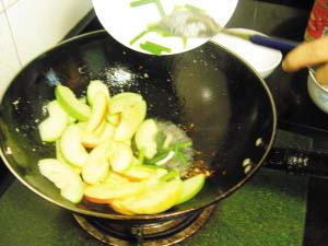 点击图片进入下一页