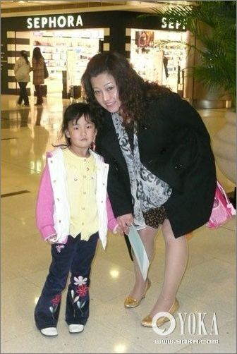 北京街拍MM裙装打扮