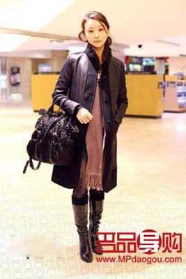 本季提花丝袜十分性感