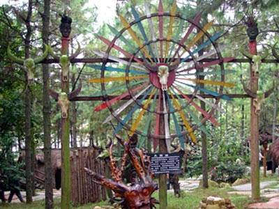 愉然原始部落游乐园